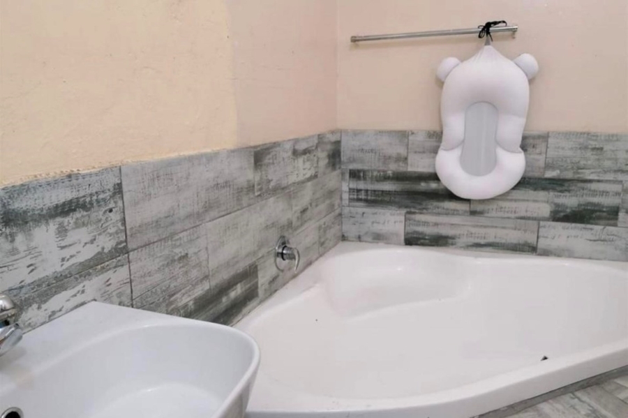 3 Bedroom Property for Sale in Montclair KwaZulu-Natal