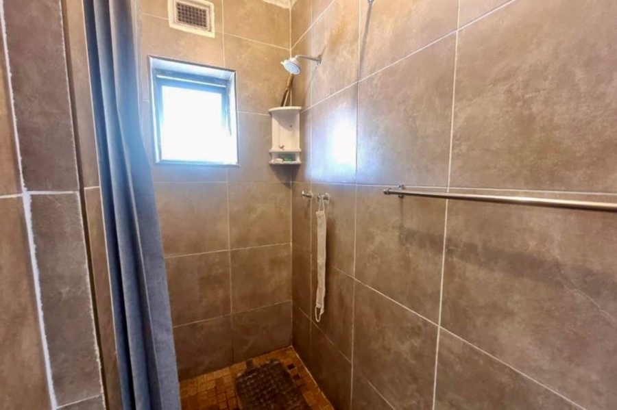 3 Bedroom Property for Sale in Montclair KwaZulu-Natal