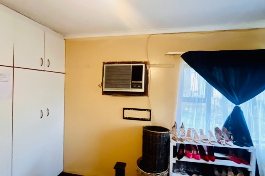 3 Bedroom Property for Sale in Montclair KwaZulu-Natal