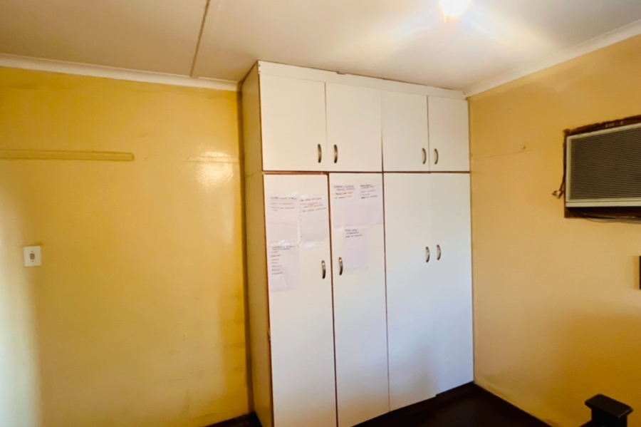 3 Bedroom Property for Sale in Montclair KwaZulu-Natal