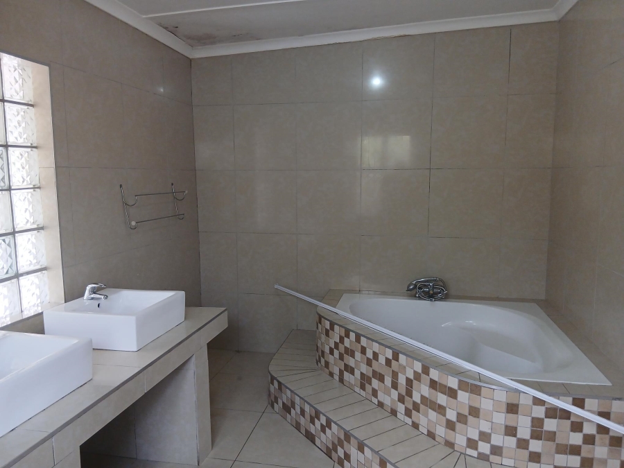 To Let 3 Bedroom Property for Rent in Fynnland KwaZulu-Natal