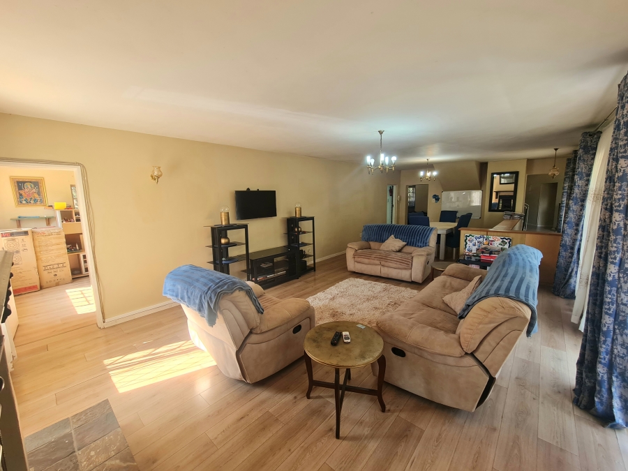 4 Bedroom Property for Sale in Blackridge KwaZulu-Natal