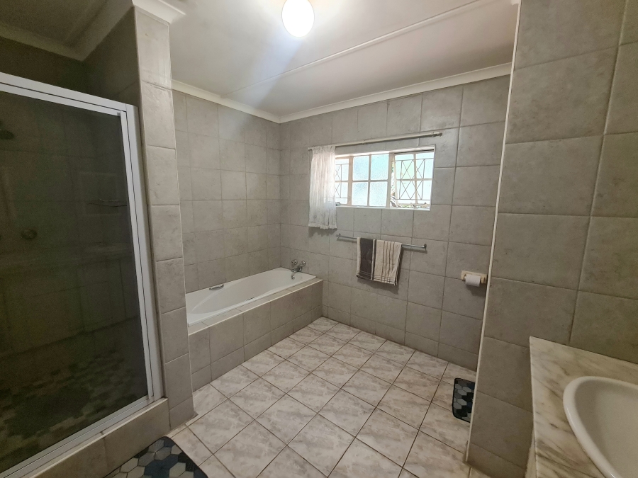 4 Bedroom Property for Sale in Blackridge KwaZulu-Natal