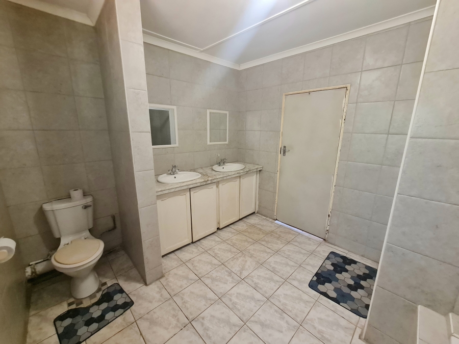 4 Bedroom Property for Sale in Blackridge KwaZulu-Natal