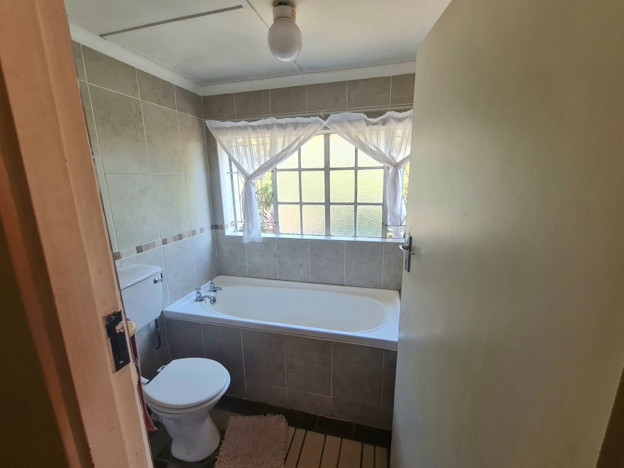 4 Bedroom Property for Sale in Blackridge KwaZulu-Natal