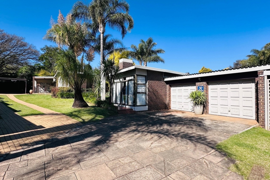 9 Bedroom Property for Sale in Huttenheights KwaZulu-Natal