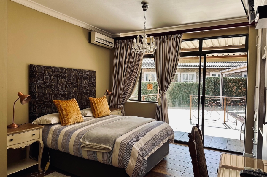 9 Bedroom Property for Sale in Huttenheights KwaZulu-Natal