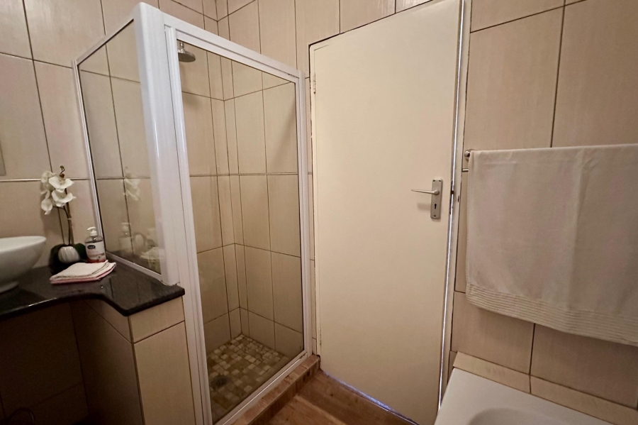 9 Bedroom Property for Sale in Huttenheights KwaZulu-Natal