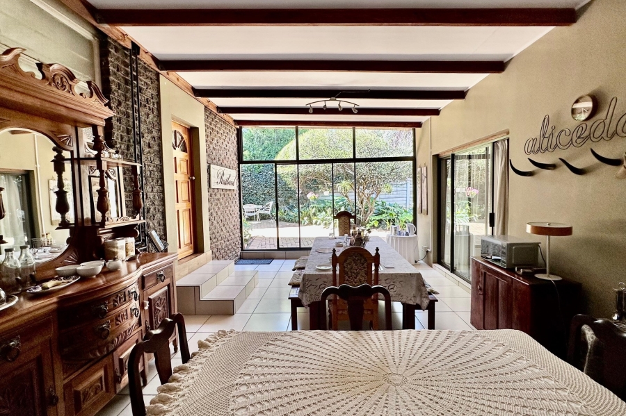 9 Bedroom Property for Sale in Huttenheights KwaZulu-Natal