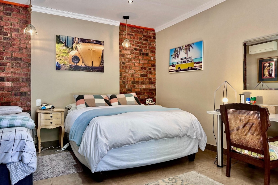 9 Bedroom Property for Sale in Huttenheights KwaZulu-Natal