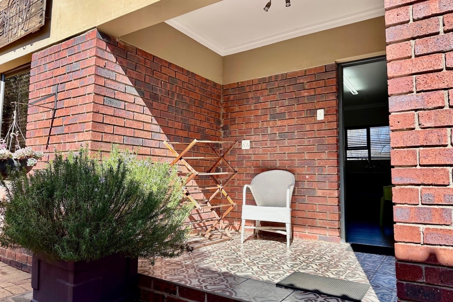 9 Bedroom Property for Sale in Huttenheights KwaZulu-Natal