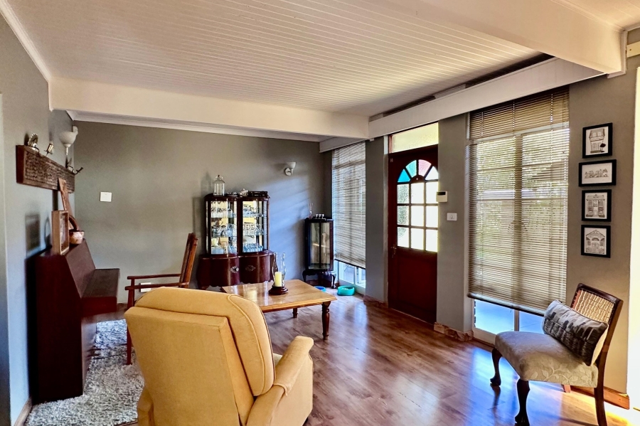9 Bedroom Property for Sale in Huttenheights KwaZulu-Natal