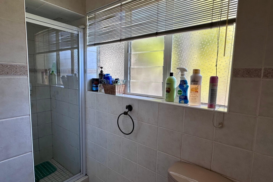 9 Bedroom Property for Sale in Huttenheights KwaZulu-Natal