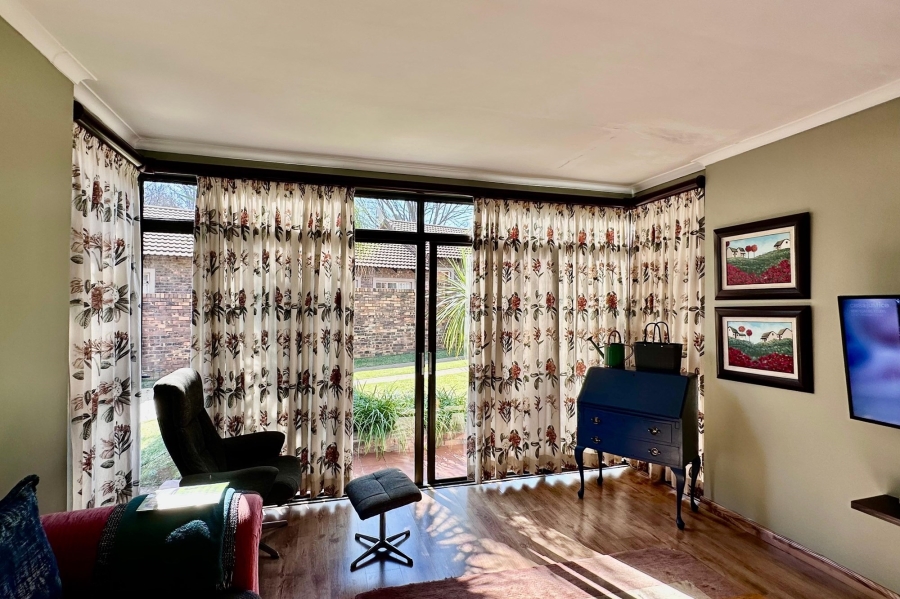 9 Bedroom Property for Sale in Huttenheights KwaZulu-Natal