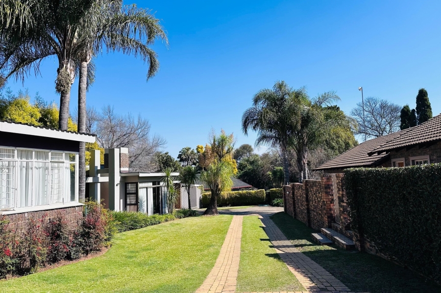 9 Bedroom Property for Sale in Huttenheights KwaZulu-Natal
