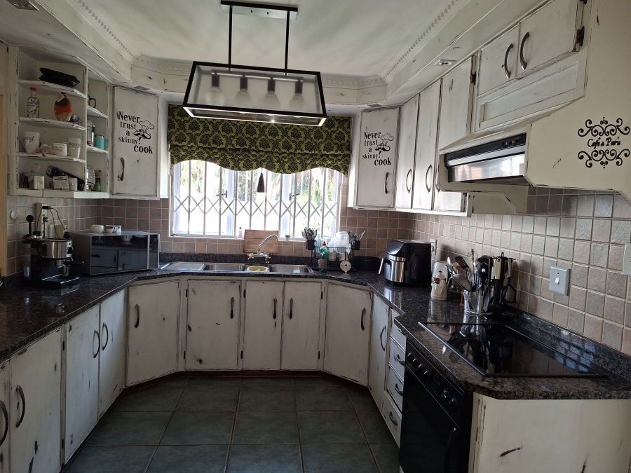 3 Bedroom Property for Sale in Uvongo Beach KwaZulu-Natal