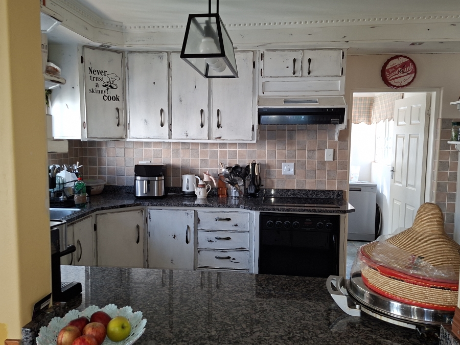 3 Bedroom Property for Sale in Uvongo Beach KwaZulu-Natal