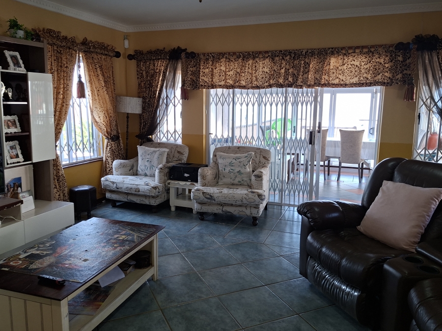 3 Bedroom Property for Sale in Uvongo Beach KwaZulu-Natal