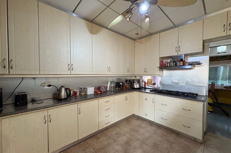 3 Bedroom Property for Sale in Barry Hertzog Park KwaZulu-Natal