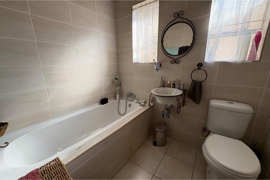 3 Bedroom Property for Sale in Barry Hertzog Park KwaZulu-Natal