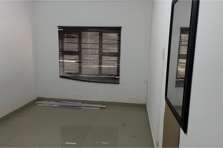 To Let 4 Bedroom Property for Rent in Caneside KwaZulu-Natal