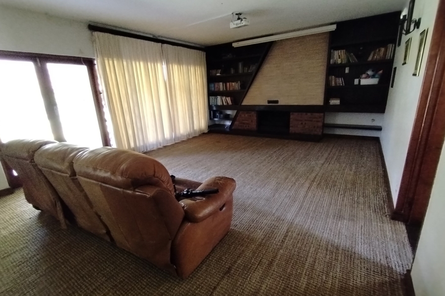 5 Bedroom Property for Sale in Fairview KwaZulu-Natal