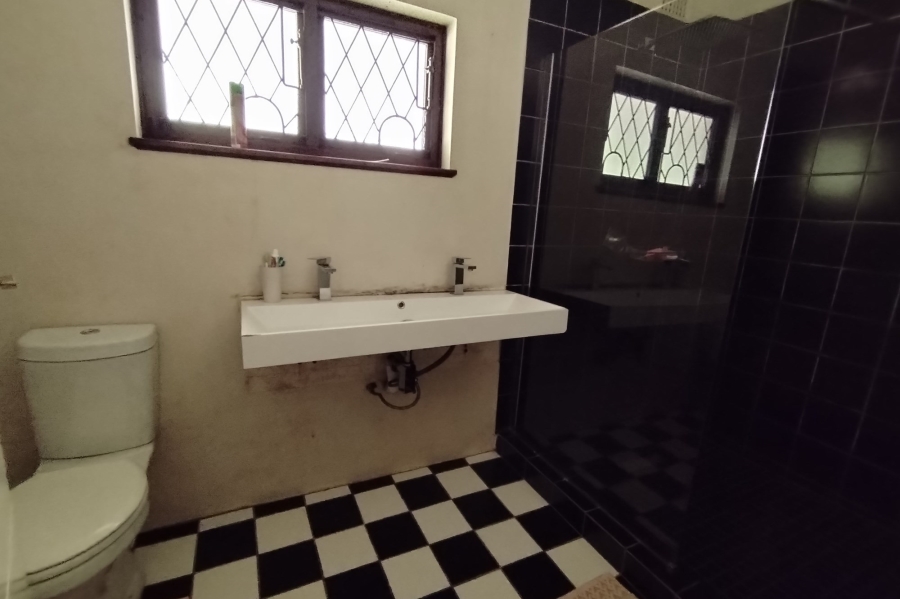 5 Bedroom Property for Sale in Fairview KwaZulu-Natal