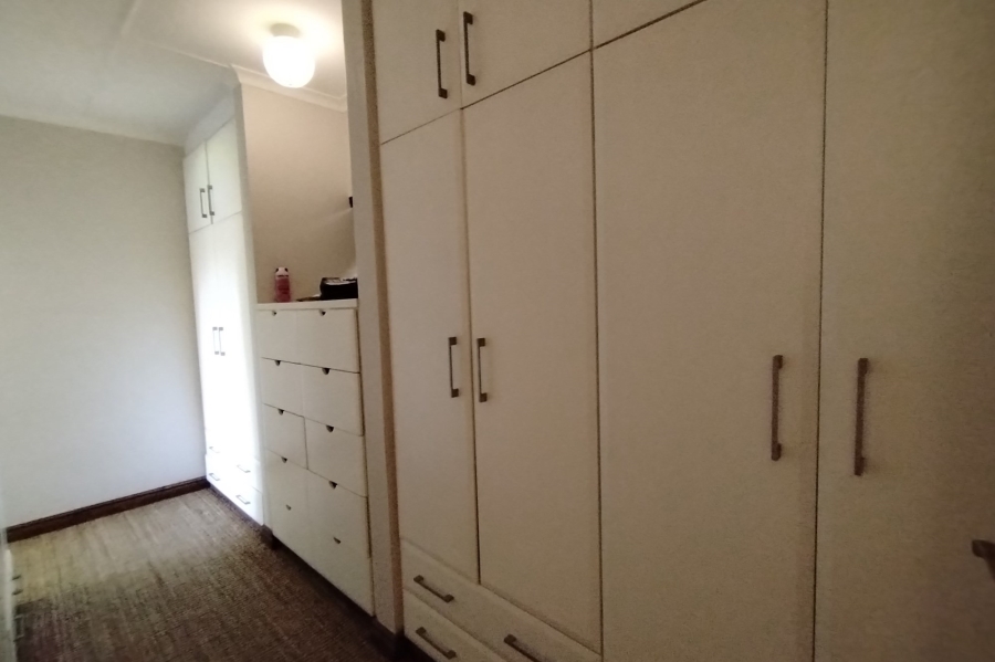 5 Bedroom Property for Sale in Fairview KwaZulu-Natal