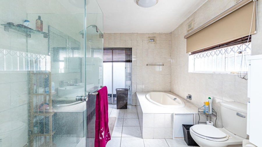 4 Bedroom Property for Sale in Athlone Park KwaZulu-Natal
