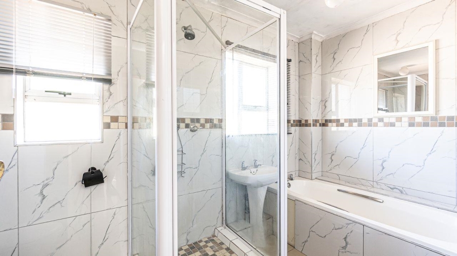 3 Bedroom Property for Sale in Brighton Beach KwaZulu-Natal