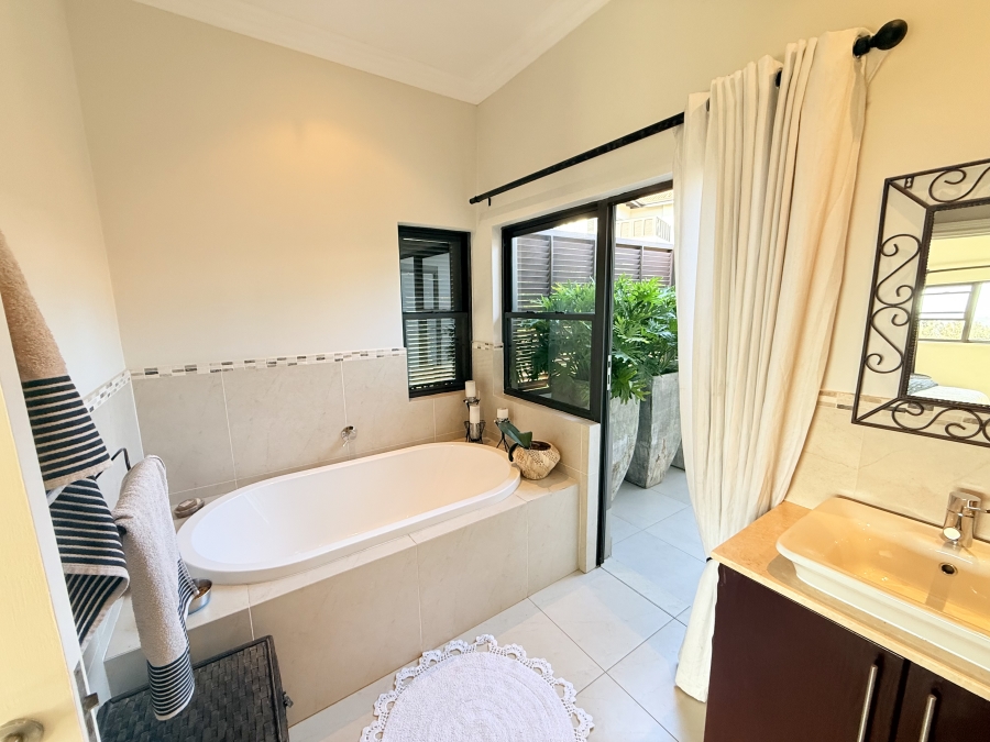 3 Bedroom Property for Sale in Izinga KwaZulu-Natal