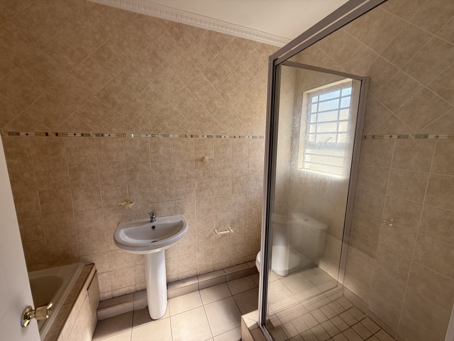 To Let 3 Bedroom Property for Rent in Mount Edgecombe KwaZulu-Natal