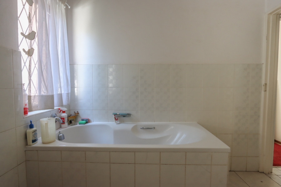 3 Bedroom Property for Sale in Amanzimtoti KwaZulu-Natal
