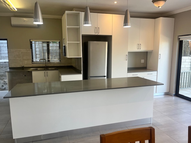 To Let 5 Bedroom Property for Rent in Ballito Central KwaZulu-Natal