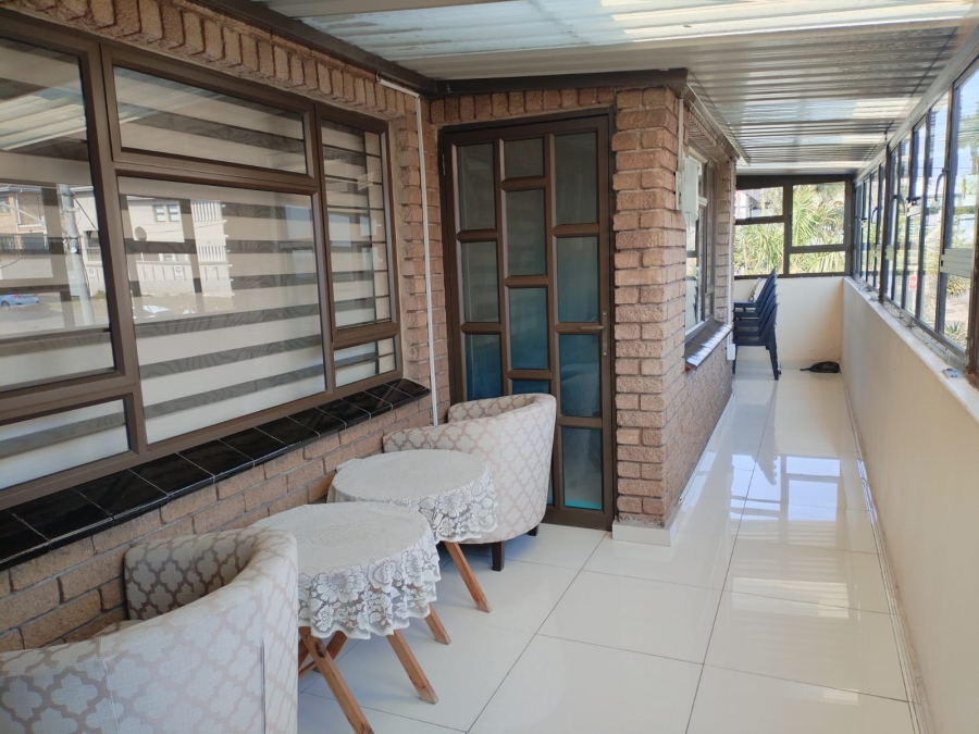 2 Bedroom Property for Sale in Overport KwaZulu-Natal