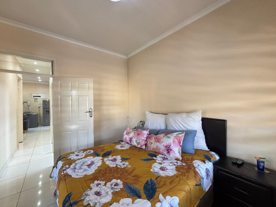 2 Bedroom Property for Sale in Overport KwaZulu-Natal