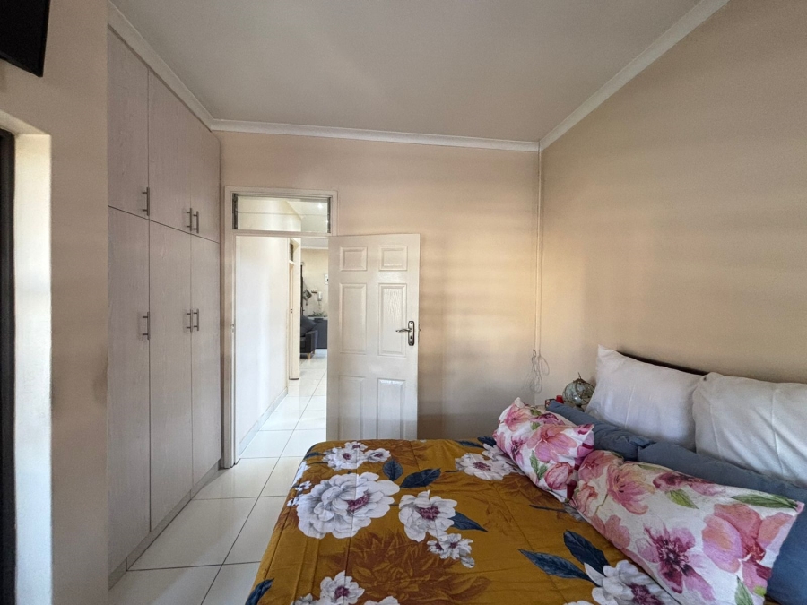 2 Bedroom Property for Sale in Overport KwaZulu-Natal