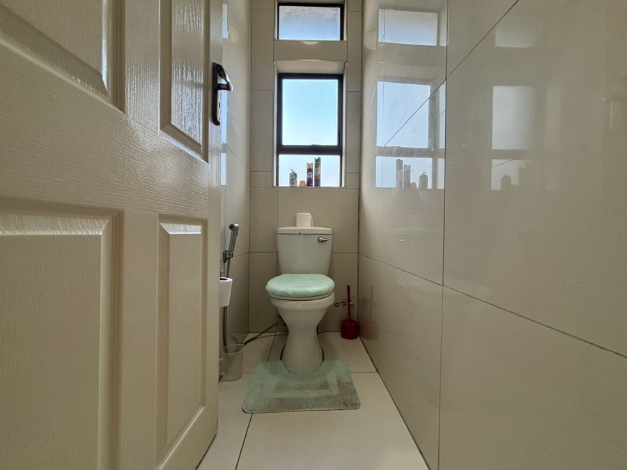 2 Bedroom Property for Sale in Overport KwaZulu-Natal