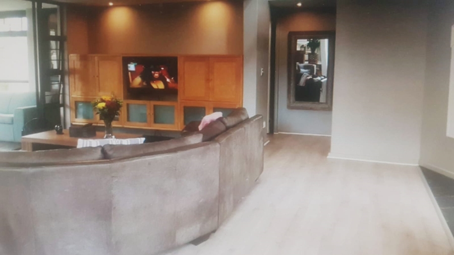 To Let 5 Bedroom Property for Rent in Umhlanga KwaZulu-Natal