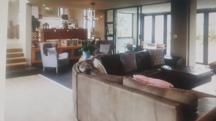 To Let 5 Bedroom Property for Rent in Umhlanga KwaZulu-Natal