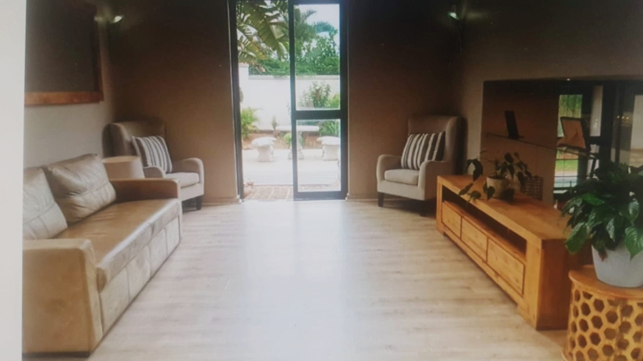 To Let 5 Bedroom Property for Rent in Umhlanga KwaZulu-Natal
