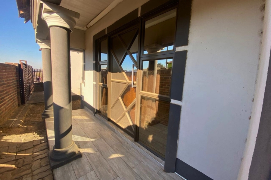 3 Bedroom Property for Sale in Bhekuzulu KwaZulu-Natal