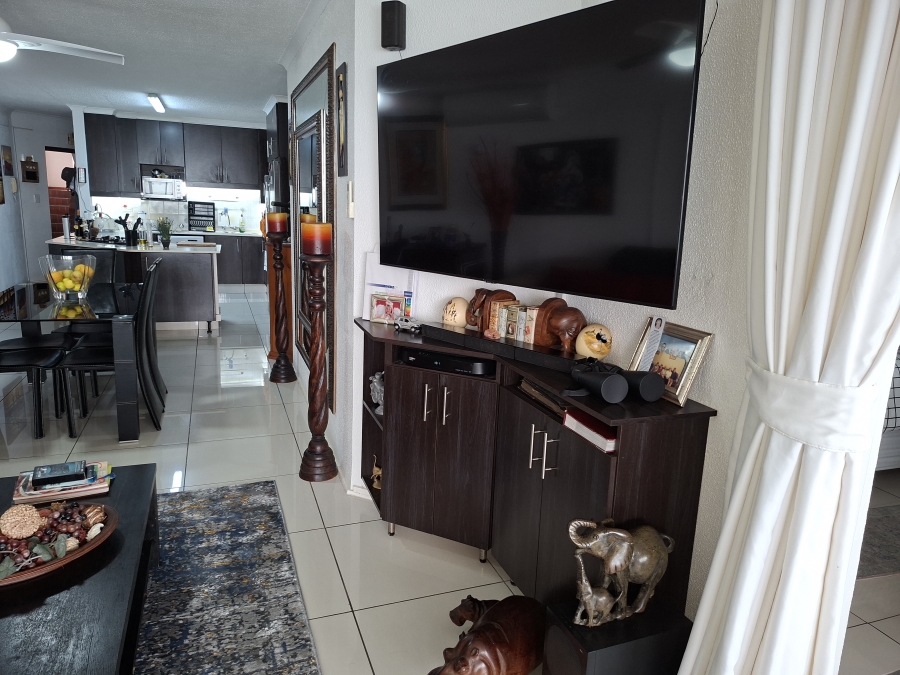 3 Bedroom Property for Sale in Uvongo Beach KwaZulu-Natal