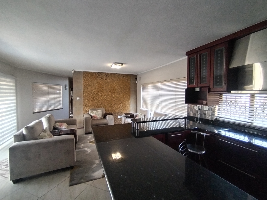 5 Bedroom Property for Sale in Isipingo Hills KwaZulu-Natal