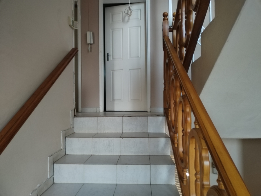 5 Bedroom Property for Sale in Isipingo Hills KwaZulu-Natal