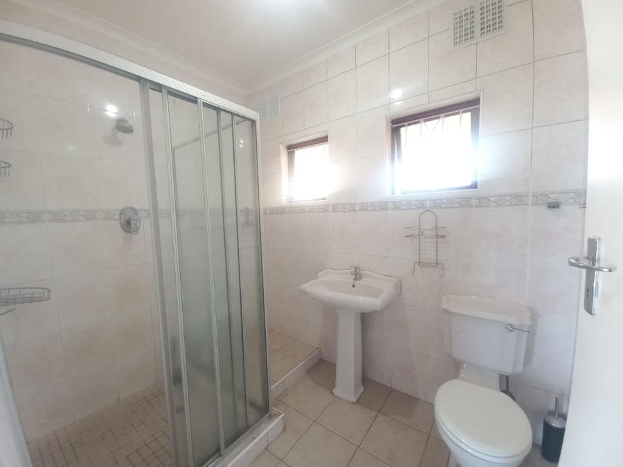 To Let 3 Bedroom Property for Rent in Herrwood Park KwaZulu-Natal