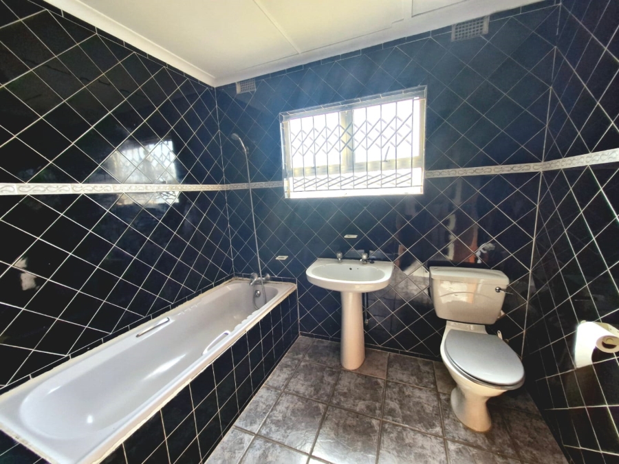 5 Bedroom Property for Sale in Forest Haven KwaZulu-Natal