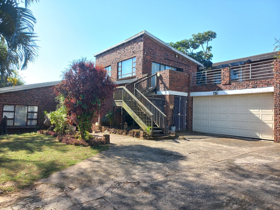 5 Bedroom Property for Sale in Amanzimtoti KwaZulu-Natal