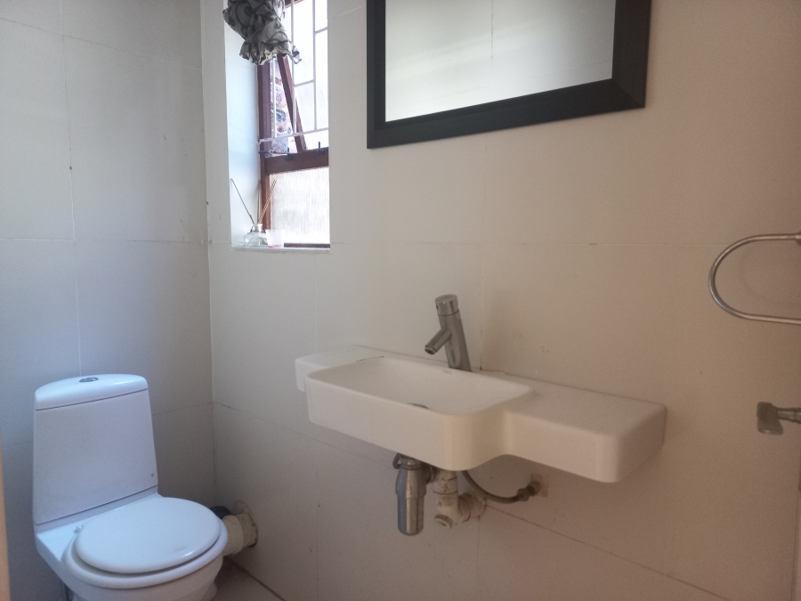 5 Bedroom Property for Sale in Amanzimtoti KwaZulu-Natal