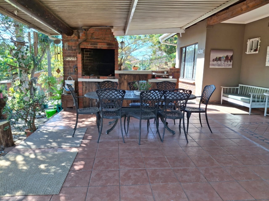 4 Bedroom Property for Sale in Athlone Park KwaZulu-Natal
